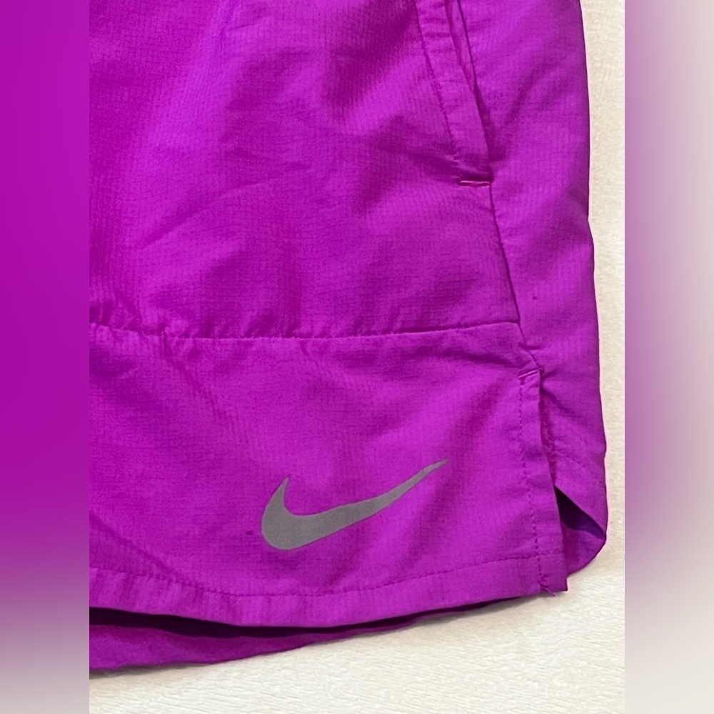 Nike Dri-Fit Women’s Fuchsia Athletic Running Drawstring Shorts Size Medium - Picture 2 of 16